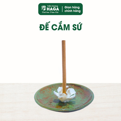Đế cắm HAGA hình hoa sen bằng sứ cao cấp, tiện lợi, dùng cắm trầm thanh(nhang không tăm) 6mm