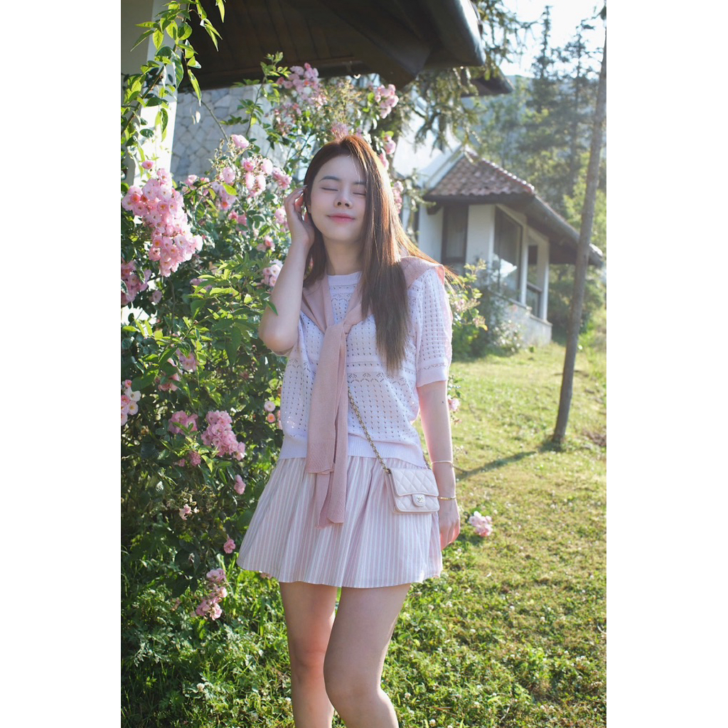 Set áo free size và chân váy kẻ hồng dịu dàng tiểu thư Tabby | BigBuy360 - bigbuy360.vn