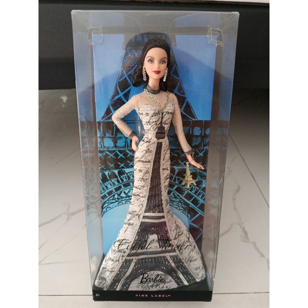 Búp bê Barbie Eiffel Tower