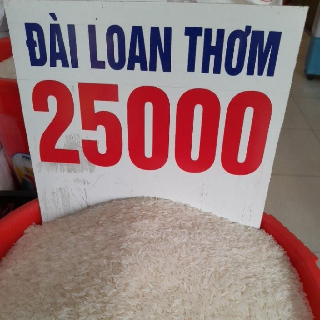 Gạo thơm Đài loan nội địa. 5kg giá 125k nay chỉ còn 110k