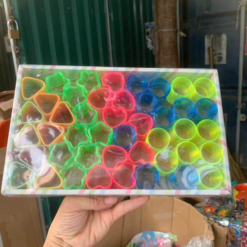 Hộp 45 Chiếc Lò Xo Hình Học Cho Bé ( Giá Sỉ Hộp 45c )