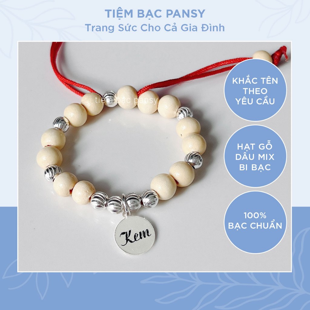 Vòng dâu tằm khắc tên cho bé