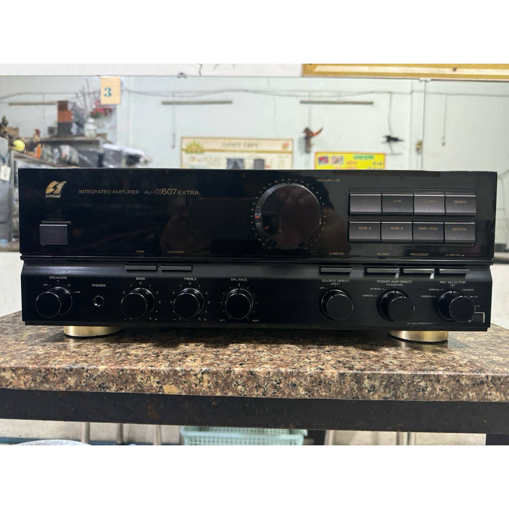 Sansui AU-@607Extra công xuất 250w chạy 8 sò Sanken máy zin mới đẹp âm thanh rất hay