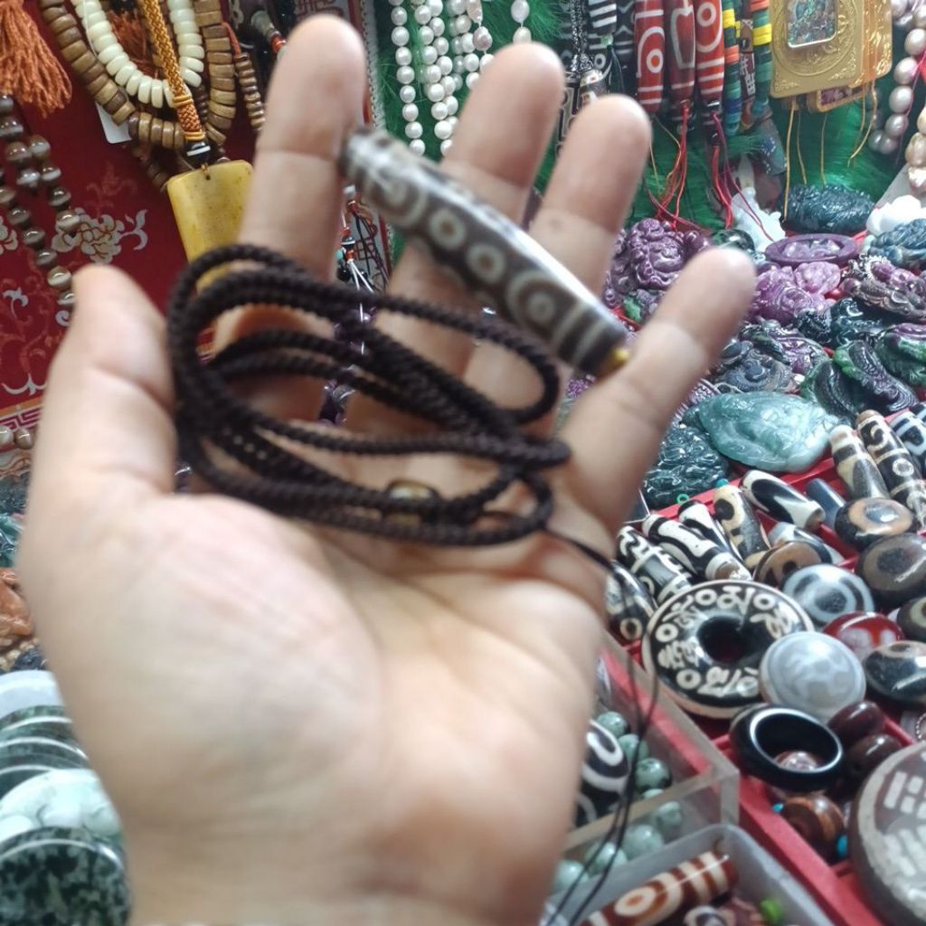 DZI 21 mắt thân dầu , thịt chắc lỏi đặt Quách.