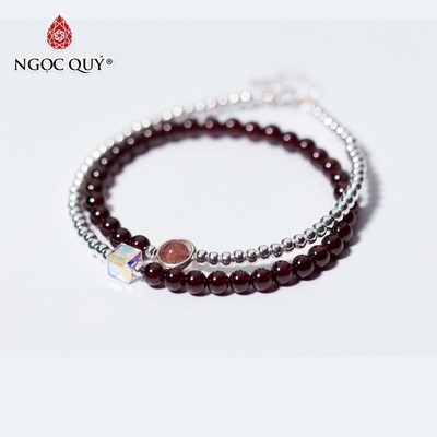 Vòng tay đá Garnet tự nhiên phối charm - Mẫu VC0335 - Ngọc Quý