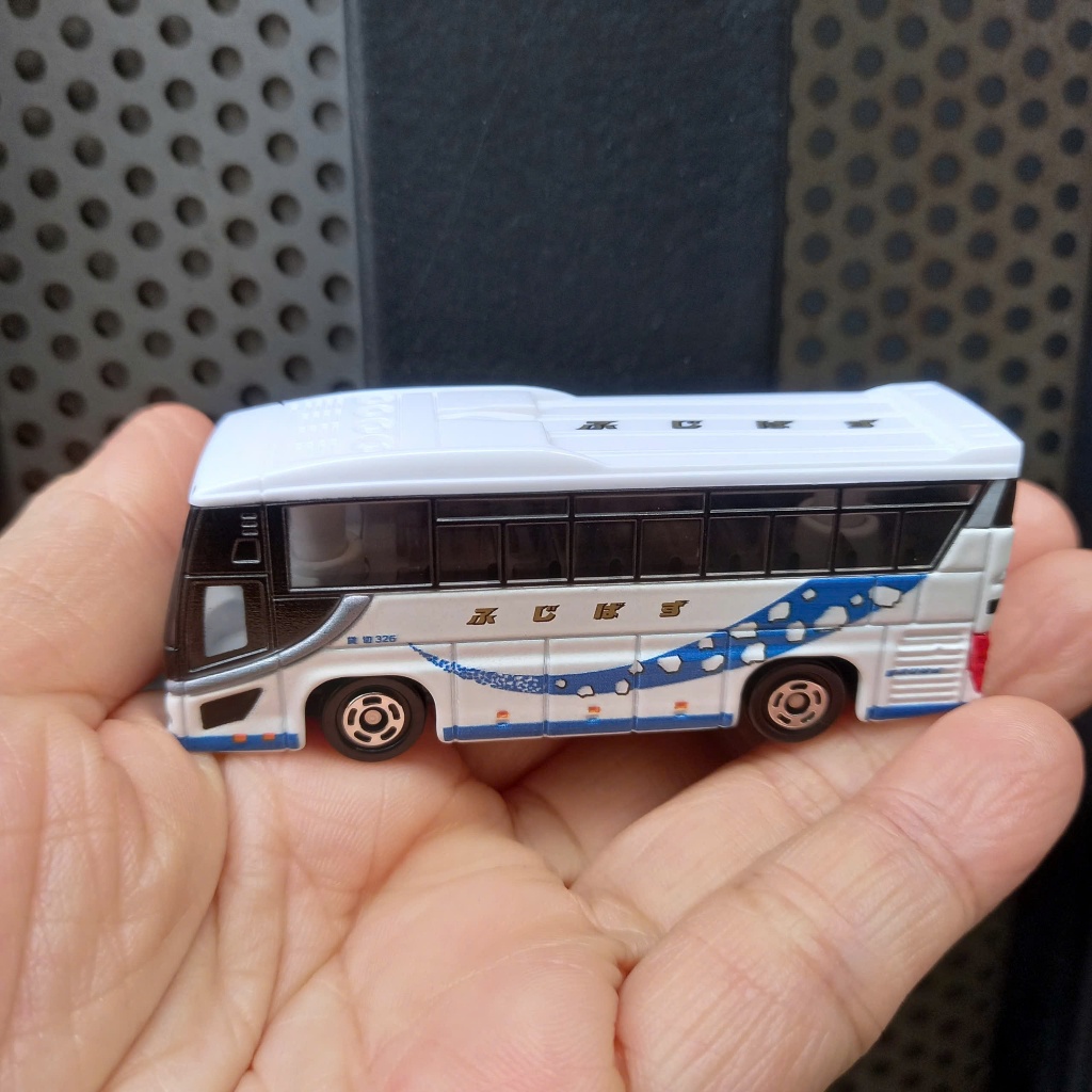 Mô hình xe bus tomica không hộp, Isuzu Gala