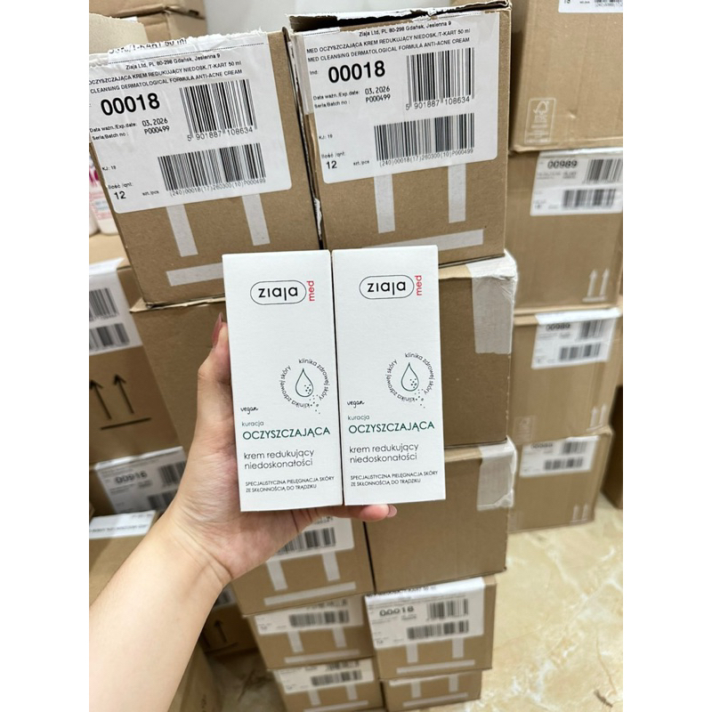 Kem Dưỡng Ẩm Med Xanh Cho Da Dầu Mụn Làm Giảm Độ Tăng Trưởng Của Vi Khuẩn Se Khít Lỗ Chân Lông | BigBuy360 - bigbuy360.vn