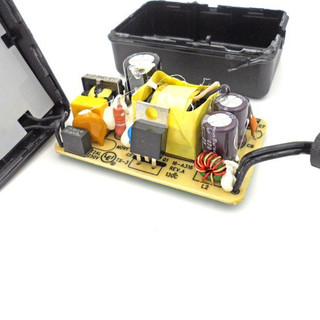 ADAPTER NGUỒN 18V 1A BẢN GỐC
