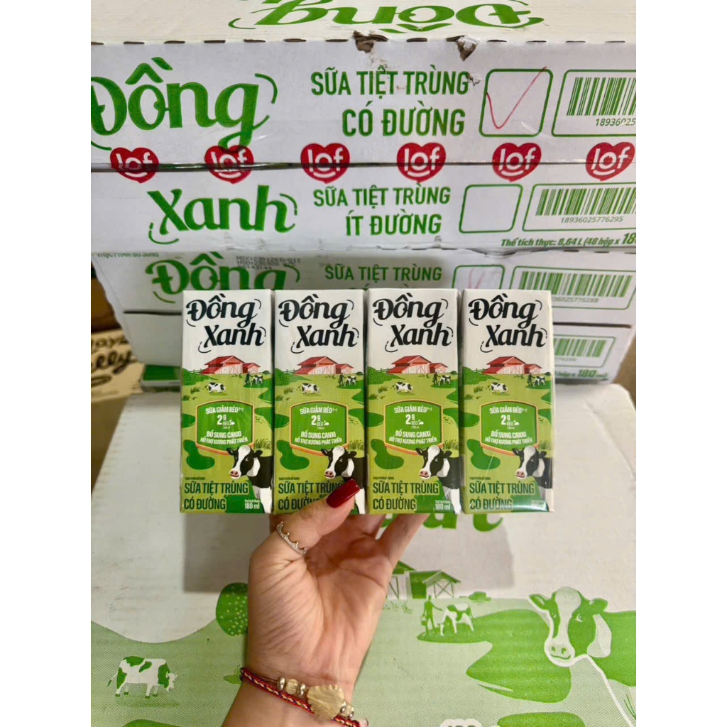 Thùng 48 hộp Ba Vì lof đồng xanh Sữa Tươi Có Đường 110ml ( Date mới )