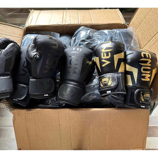 Găng tay boxing Venum
