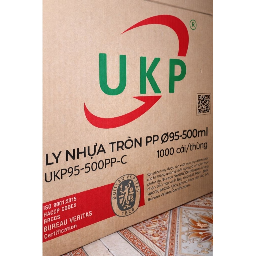 [THÙNG 1000 CÁI] LY NHỰA UKP 500ML (500ml Đen)PHI 95 – LY NHỰA DÀY, CỨNG – DÙNG TRÀ SỮA, CÀ PHÊ, NƯỚ