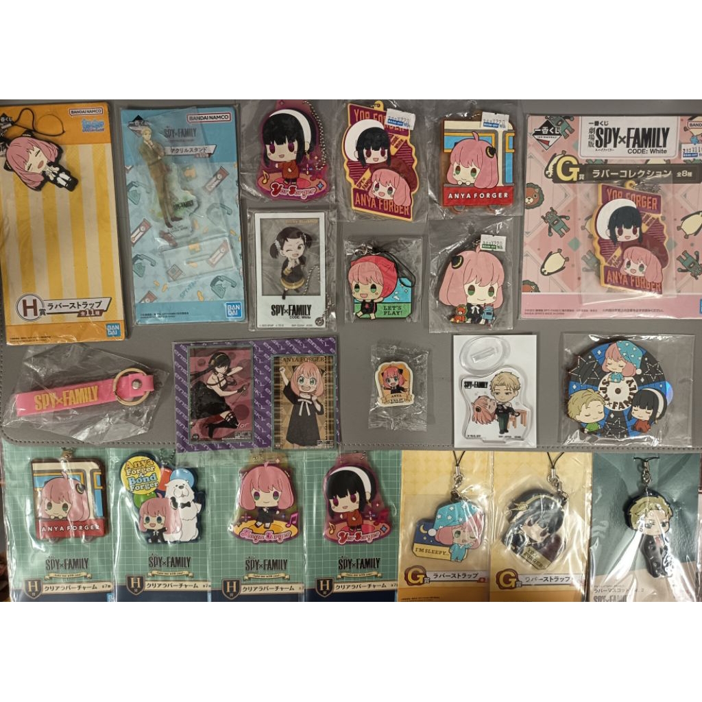 (mua bên fb rẻ hơn) móc khoá huy hiệu goods to Spy x family ; Ichiban Kujichính hãng