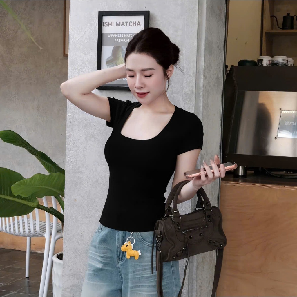 Áo Cộc Cổ Vuông COCOLEN - Chất Liệu Cotton Rib Hàn Dày - Cao Cấp Co Giãn Thoáng Mát Gợi Cảm - Mặc 4 Mùa - A061 | BigBuy360 - bigbuy360.vn