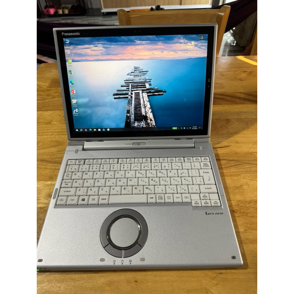 laptop pana cf -zx i5 7300u/8g/ssd 256g cảm ứng