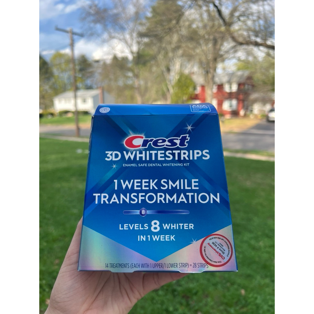Miếng dán trắng răng Crest 3D Whitestrips 1 Week Smile Transformation LEVELS 8 WHITER IN 1 WEEK