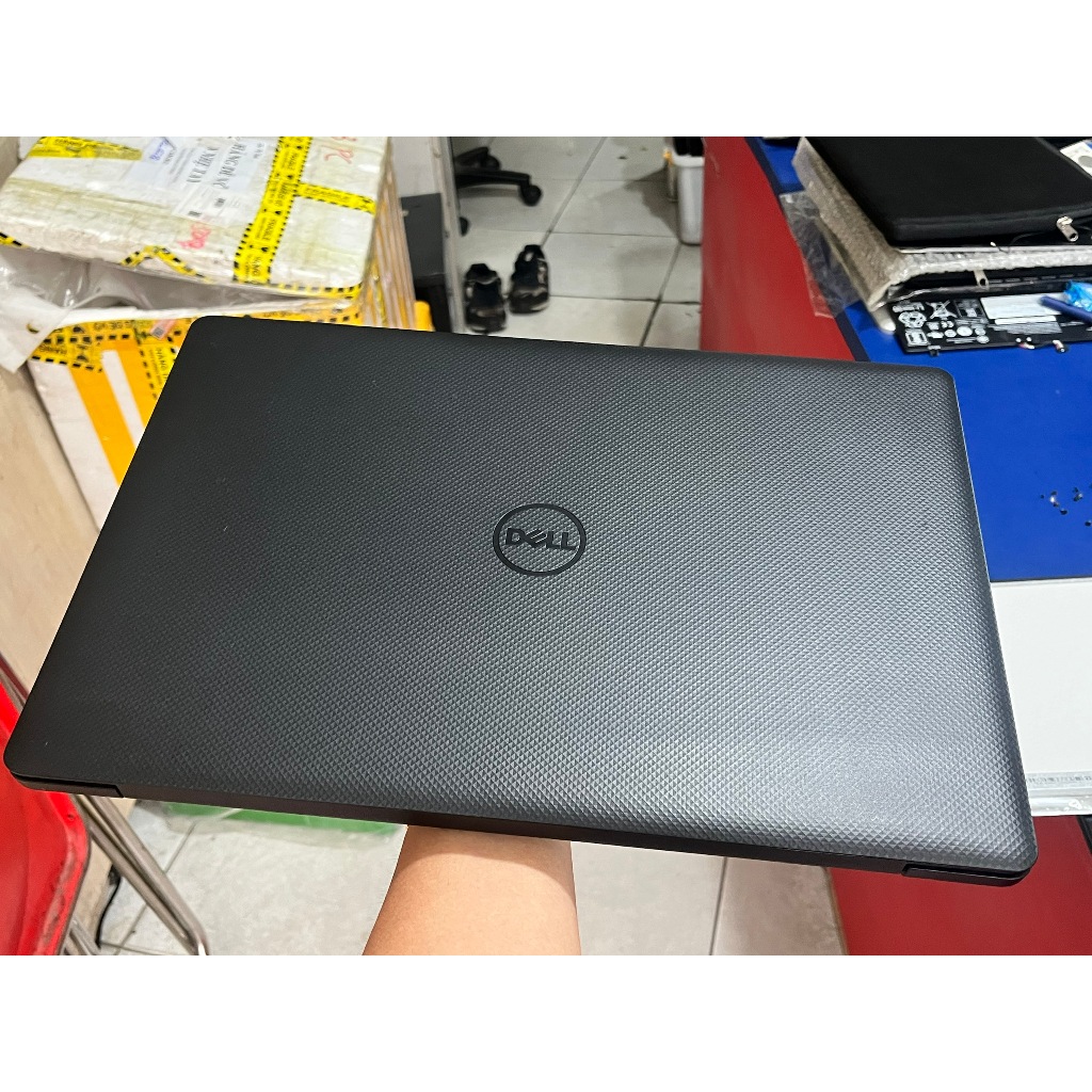 Bán Vỏ Laptop Dell Vostro 3583 3580 3590 3595 0TT70D - Mặt A & B + Bản lề . hàng cũ zin theo máy chí