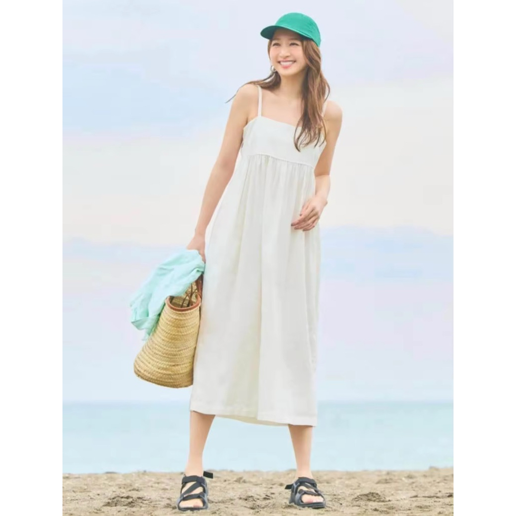 Thanh lý váy 2 dây linen Uniqlo Auth
