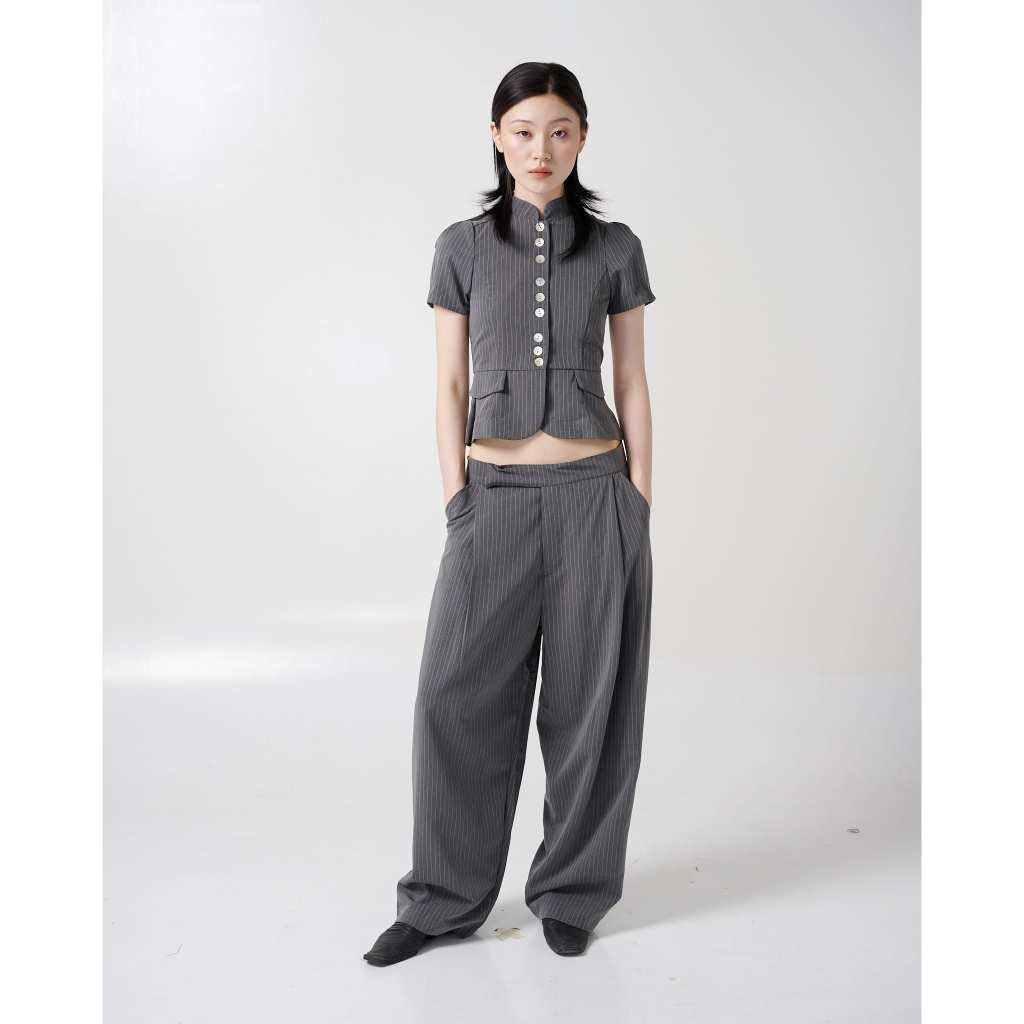 Áo Nữ Tay Bồng Có Nút Cổ Đứng 67PERCENT/67% - TAILORED SCULPT TOP