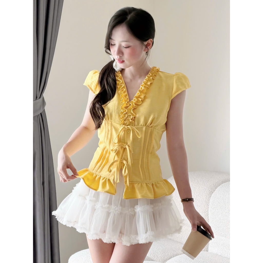 Áo kiểu cổ V bèo dây buộc nơ chiết eo Miho House | BigBuy360 - bigbuy360.vn