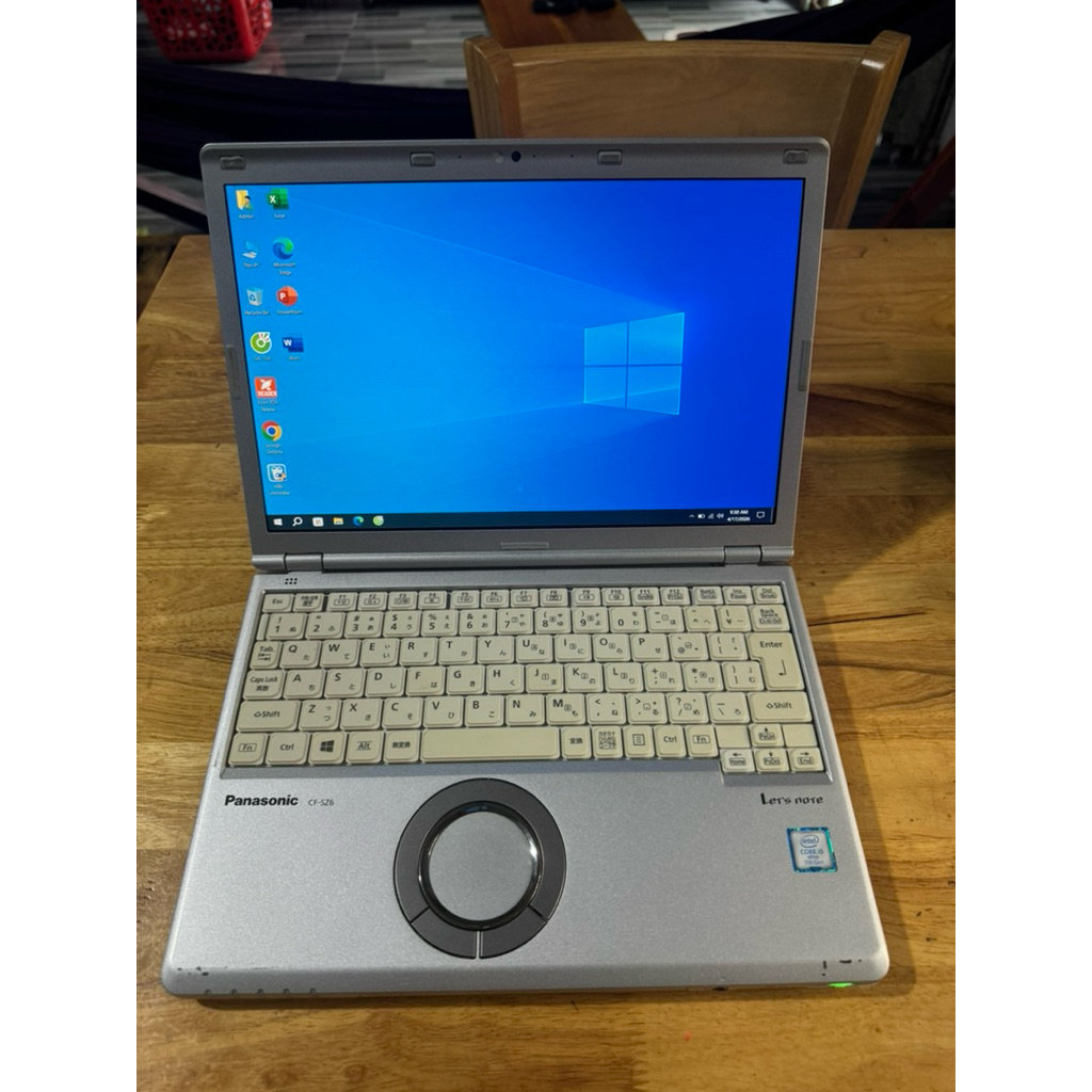 laptop pana i5 7300u/8g/ssd 256g