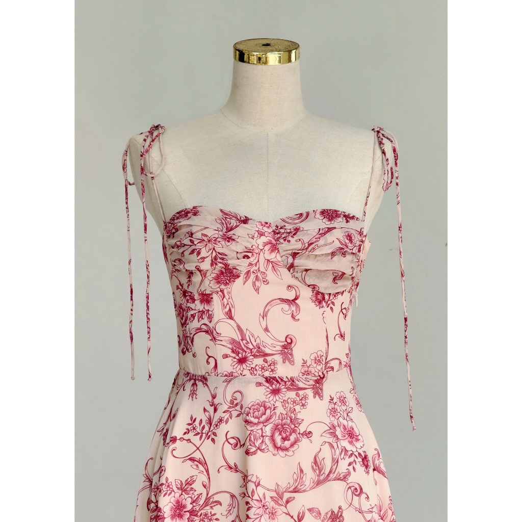 𝗖𝗹𝗼𝘁𝗵𝗲𝘀 𝗕𝗮𝗿 - Merlisa Dress (Rosewood Veil) | Đầm midi tơ hoa đỏ nhún ngực hở lưng thắt dây