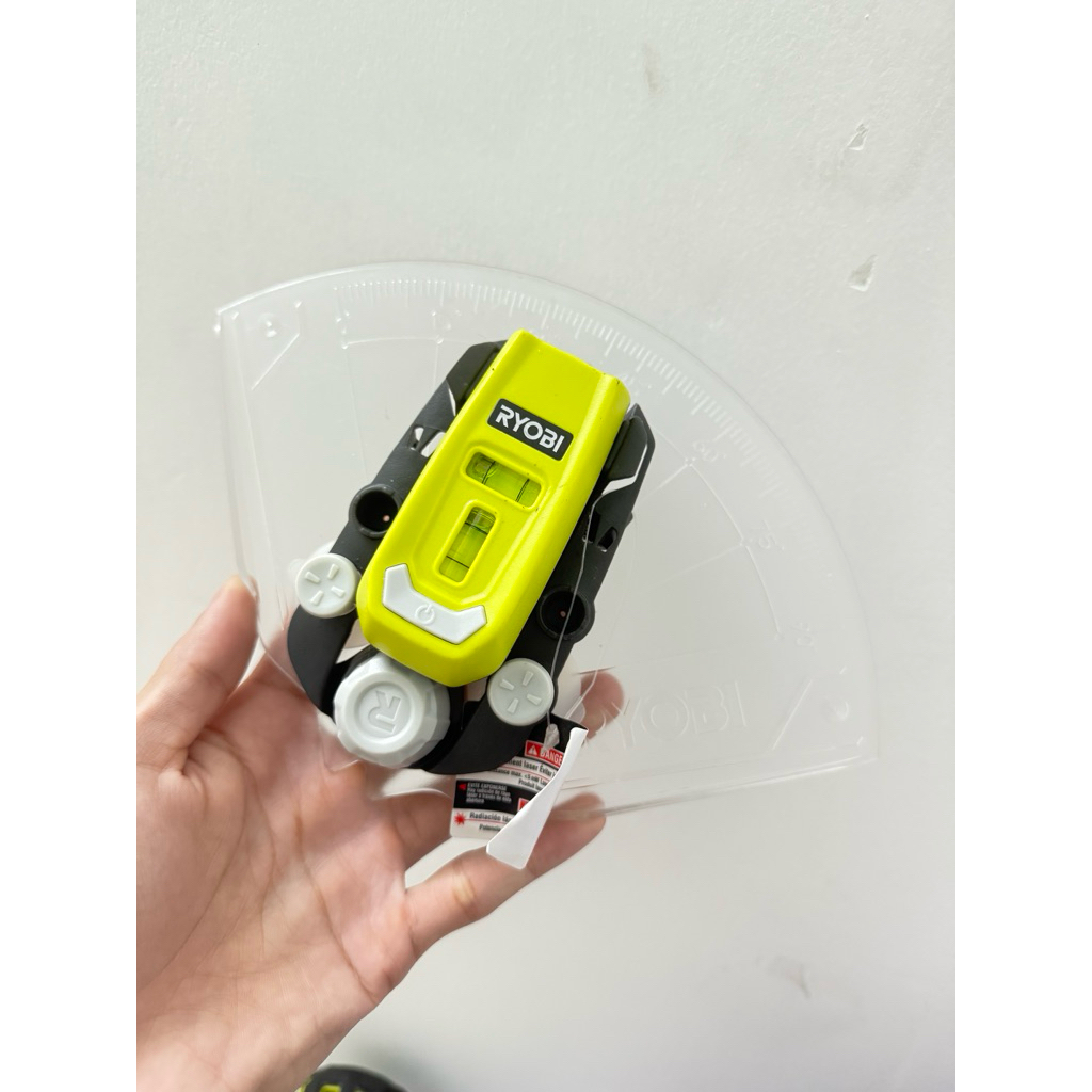 THƯỚC LASER CÂN BẰNG ĐA NĂNG RYOBI