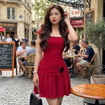 Đầm linen EVELYN đỏ cổ vuông dáng ngắn phối ren tùng xếp ly cao cấp Callene (CC465)