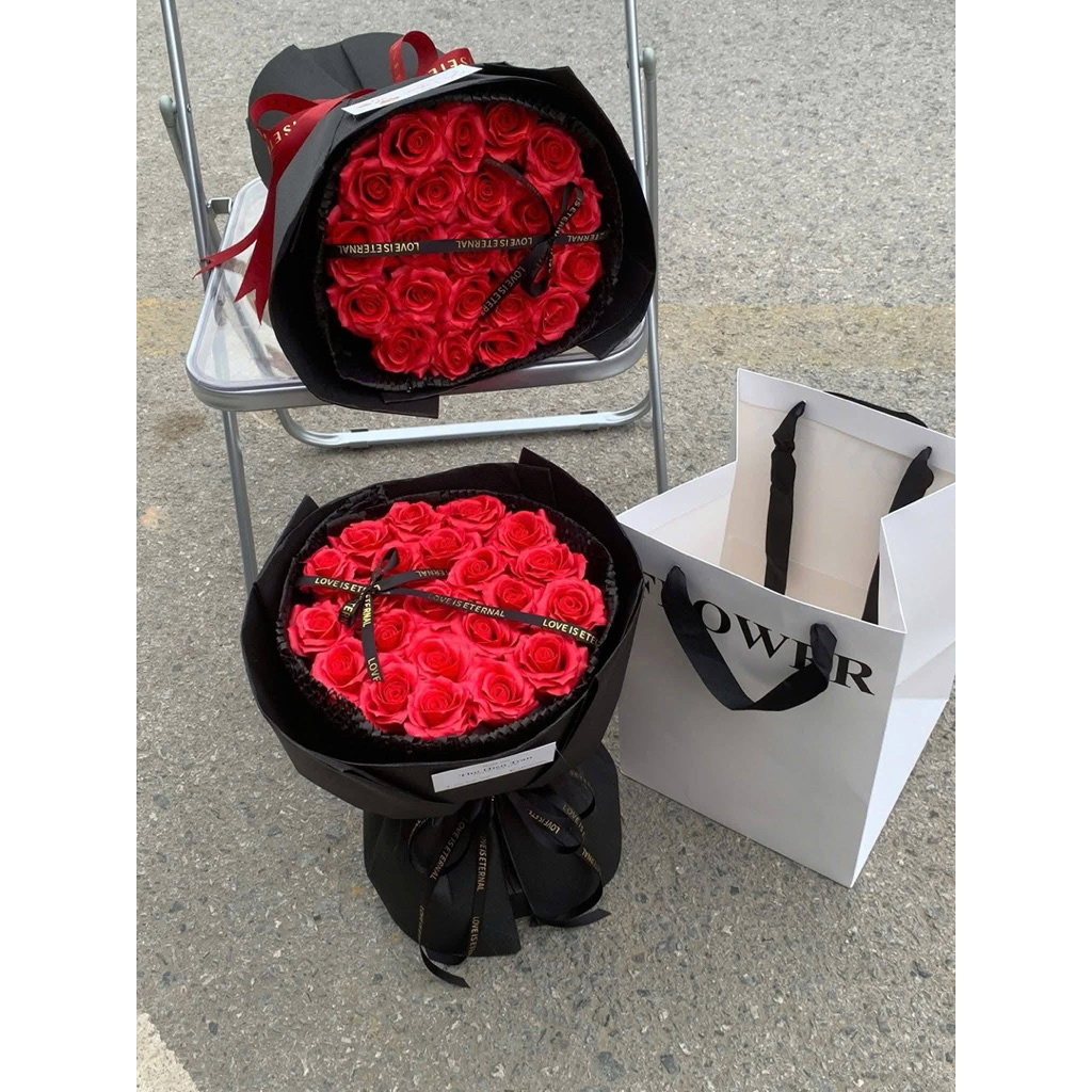 Bó hoa sáp ecudor tone đỏ siêu sang chảnh