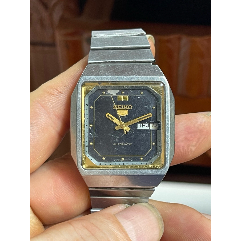 Đồng hồ Seiko5
