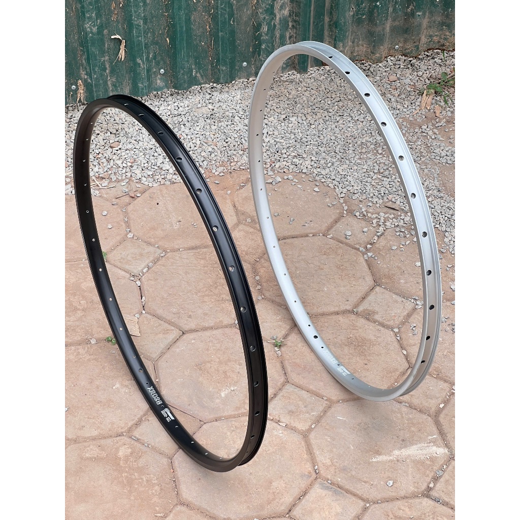 Vành, niềng xe đạp Weinmann XRD28 700c/ 622/ 29inch, 32 lỗ, phanh vành, màu đen, màu bạc.