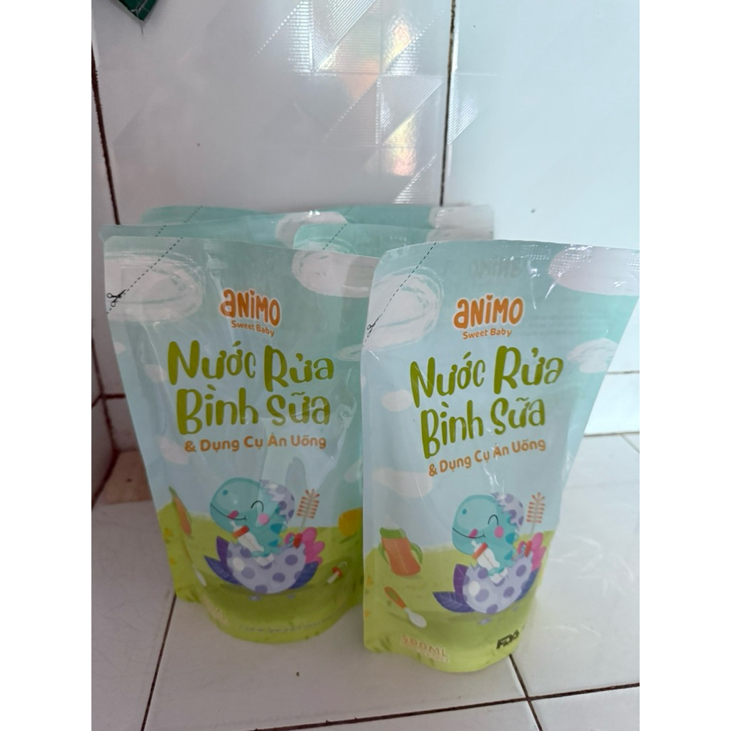 Nước rửa bình sữa kháng khuẩn Animo túi 500ml - Xanh da trời