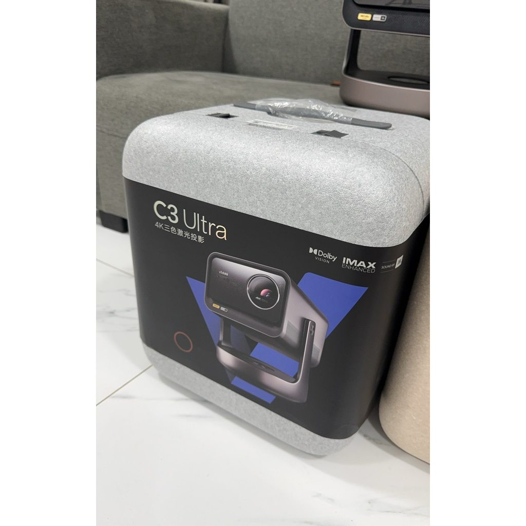 Máy chiếu Vidda C3 Ultra - siêu lướt.