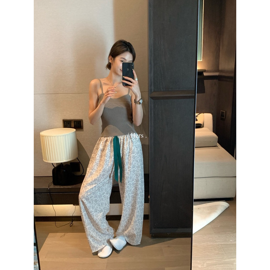 [𝗛𝗲𝗿𝘀] [𝗛𝗮̀𝗻𝗴 𝗰𝗼́ 𝘀𝗮̆̃𝗻] Quần dài hoạ tiết hoa nhí dễ mặc thường ngày ống suông mã 80429 𝗧𝘂𝗼𝗶𝘄𝘀𝗵𝗼𝗽