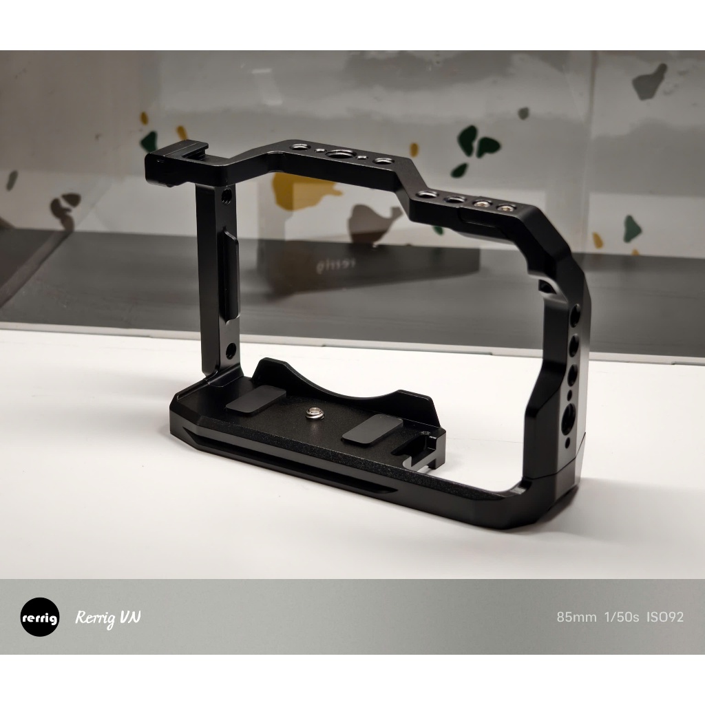 Sony A6700 Rerrig | Khung bảo vệ rig cage lồng máy ảnh quay video bảo vệ đế sắt chống xước