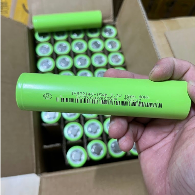Cell 32140 DL 15000mAh hàng mới 100%. BN
