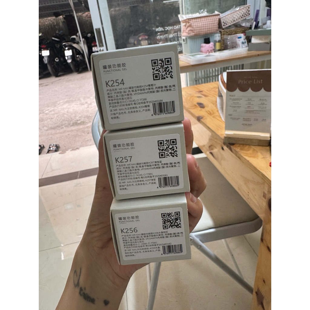 mr nails gel hũ và gel dual form còn mới