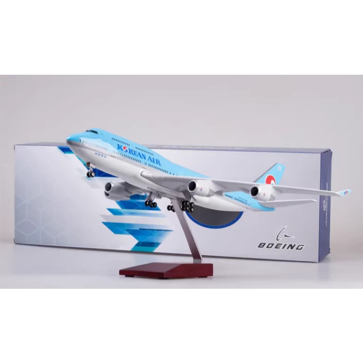 Mô hình máy bay Korean Boeing B747 có bánh xe kích thước 47cm no led MB47105