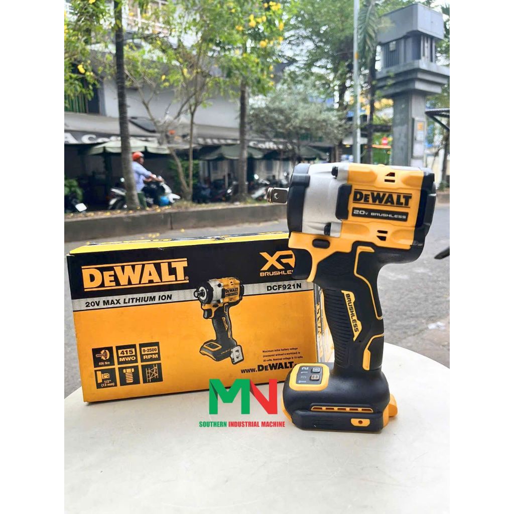 Máy siết bulong Dewalt - DCF921N