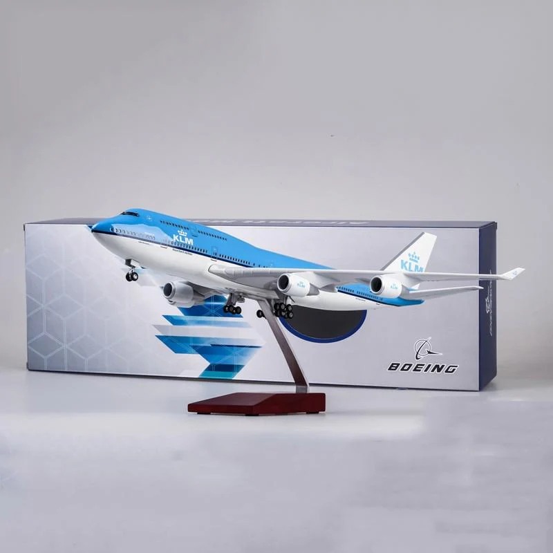 Mô hình máy bay KLM Boeing B747 có bánh xe kích thước 47cm no led MB47104