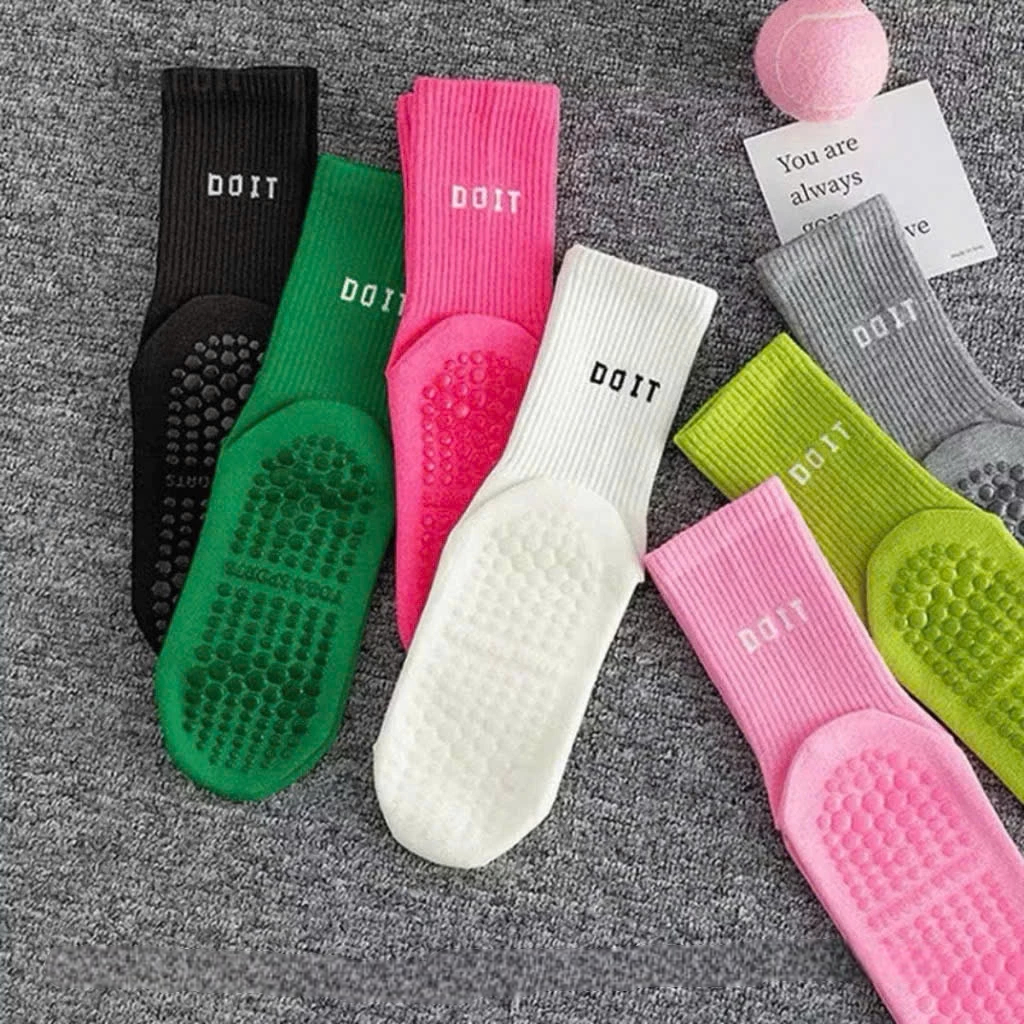 Tất Tập Yoga Pilates Doit Màu Trơn Sọc Silicon Chống Trơn Trượt Tất Thể Thao ( Tất Màu Doit)