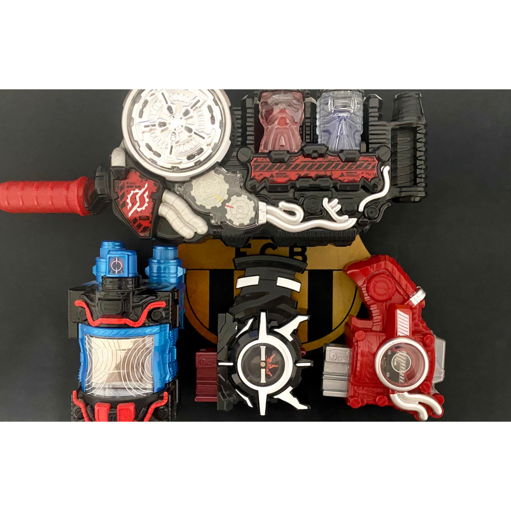 Đồ chơi Kamen Rider Build các Cross Z DX, Driver Build DX, Trigger Hazard và Evolt Bootleg