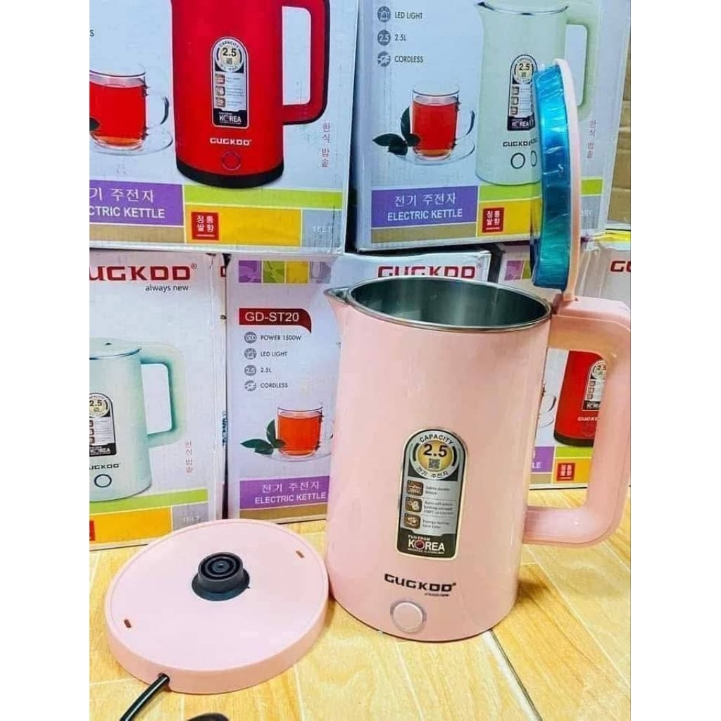 Ấm siêu tốc cuckoo 2.5 lít st20 (mầu ngẫu nhiên)
