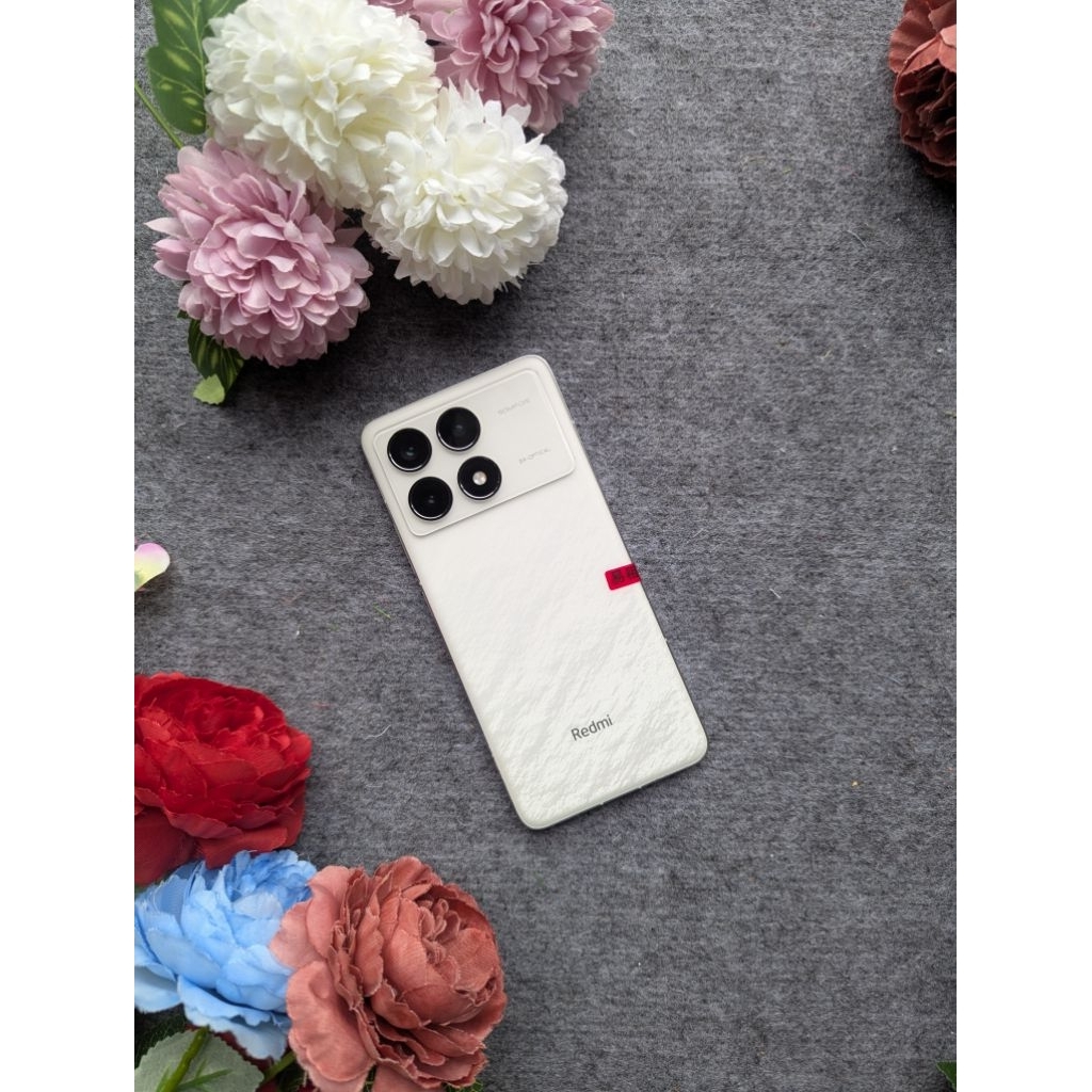 Điện thoại Xiaomi Redmi K70 Pro (Snapdragon 8 Gen 3)