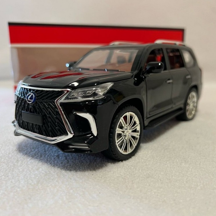Mô hình Lexus LX 570 tỉ lệ 1:24
