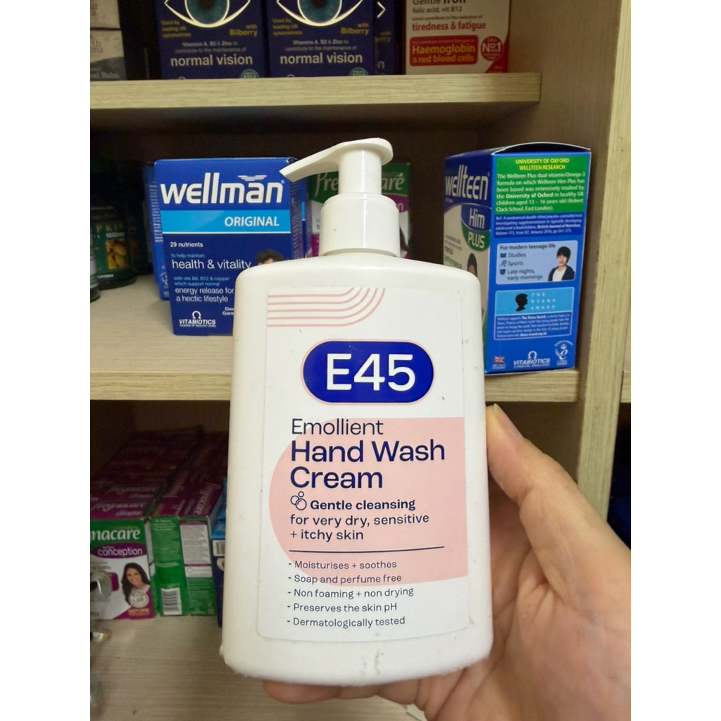 Sữa rửa tay dưỡng ẩm E45 Emollient Hand Wash Cream 250ml – Cho da khô, nhạy cảm