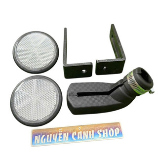 Cặp mắt mèo tặng thêm cao su chống nghiên pát công gắn bản số xe máy