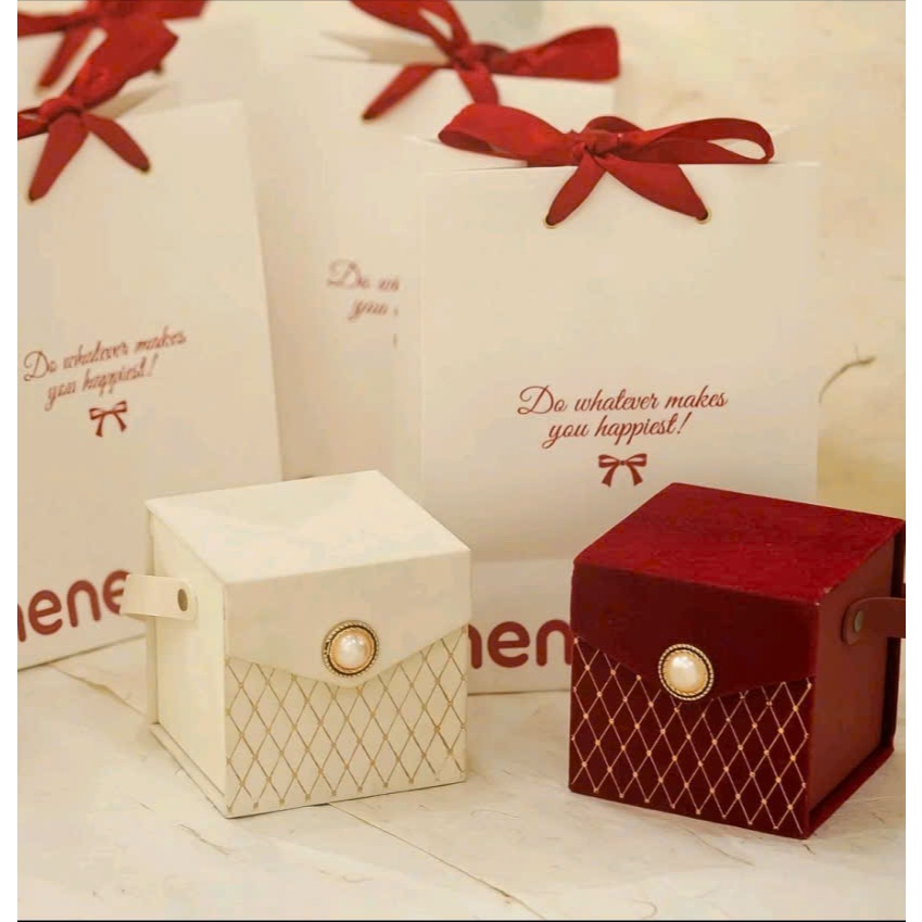 HỘP đựng đồng hồ và vòng (KHÔNG BAO GỒM VÒNG, KHÔNG ĐỒNG HỒ)