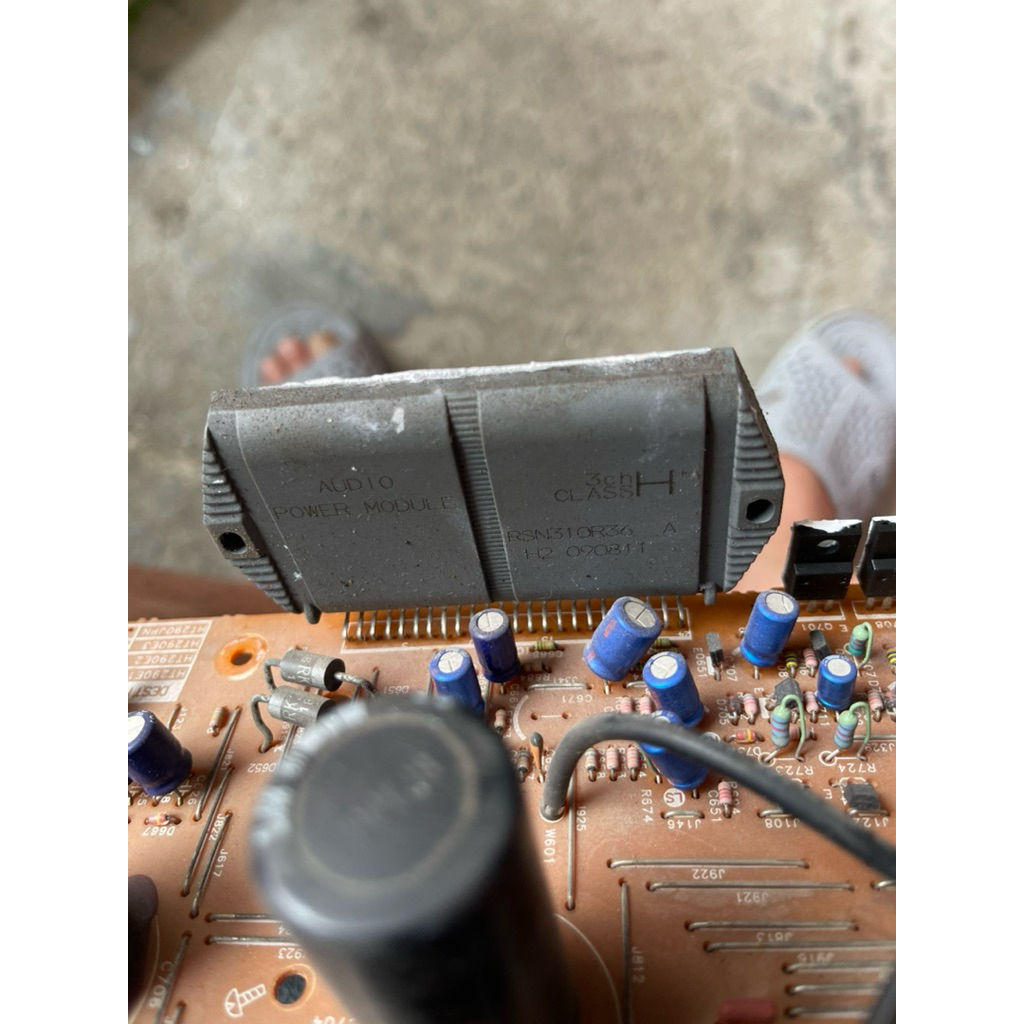 ic khuếch đại công xuất Audio Power Module 3ch class H 310r36A H2 090811