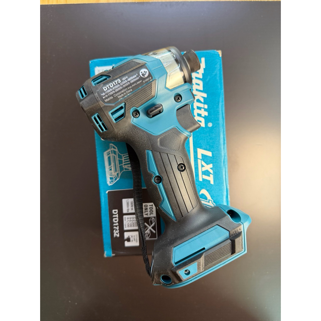 Vít Makita DTD173 mới 100% bảo hành chính hãng