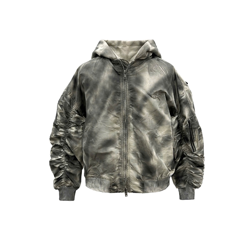 DKILLUMINATE SPRAY-DYED PILOT BOMBER / Áo bomber gió kem xịt Đen